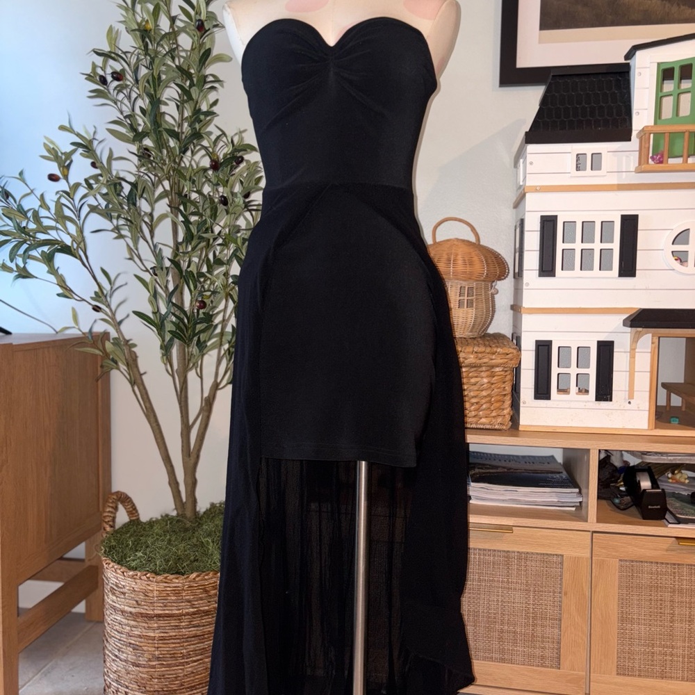 Victoria’s Secret Gold Label Dead-Stock Black High Low Mini Dress Size Medium